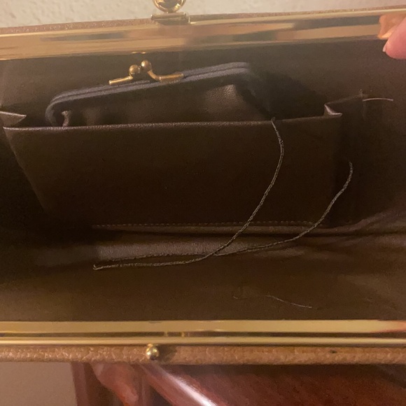 Fashion Clutch - Picture 5 of 6